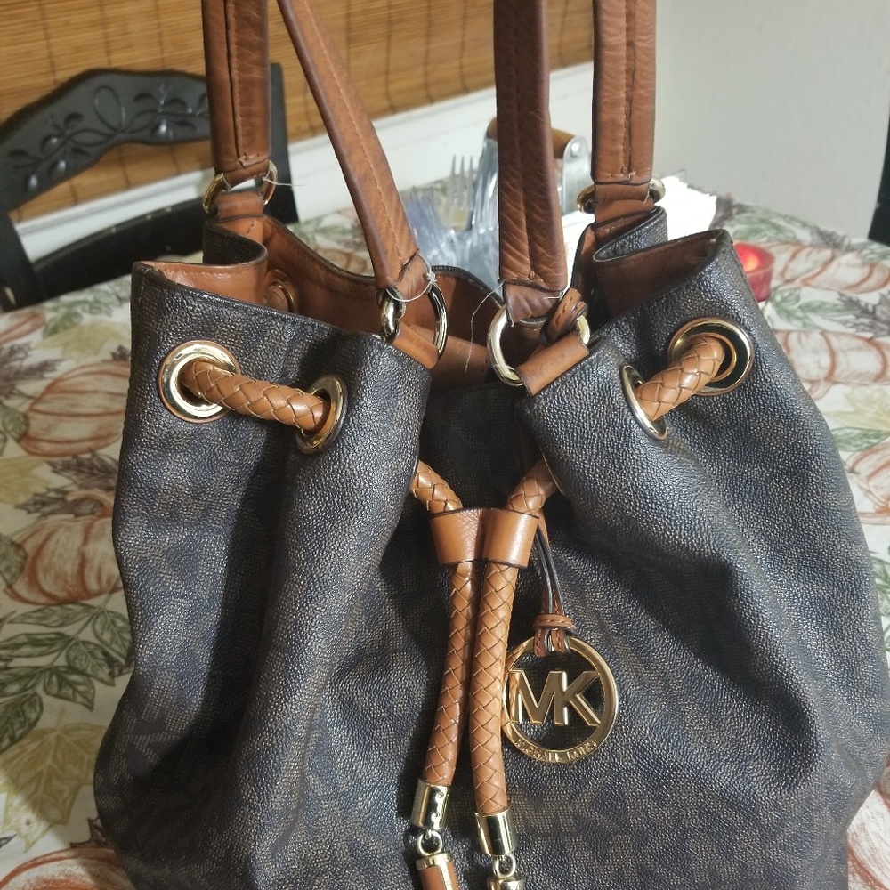 MK Bag - Picture 2 of 2
